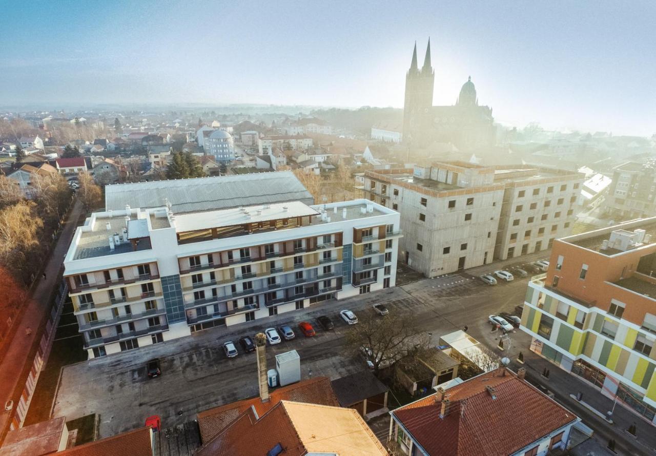 Studio Apartman Dakovo In Esterno foto
